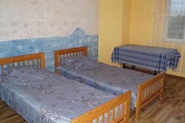 Фото номера Трехместный номер Гостевой дом Olesya Guesthouse г. Мцване-Концхи 3