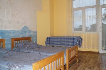Фото номера Трехместный номер Гостевой дом Olesya Guesthouse г. Мцване-Концхи 7