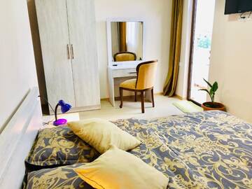 Фото номера Небольшой двухместный номер с 1 кроватью Отель Holiday House Green Cape Batumi г. Мцване-Концхи 12